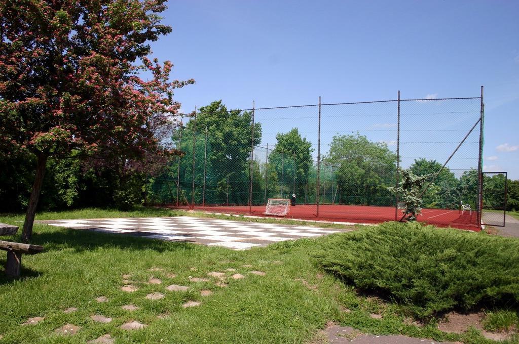 Teleki-Degenfeld Kastélyszálló Szirák Exterior foto